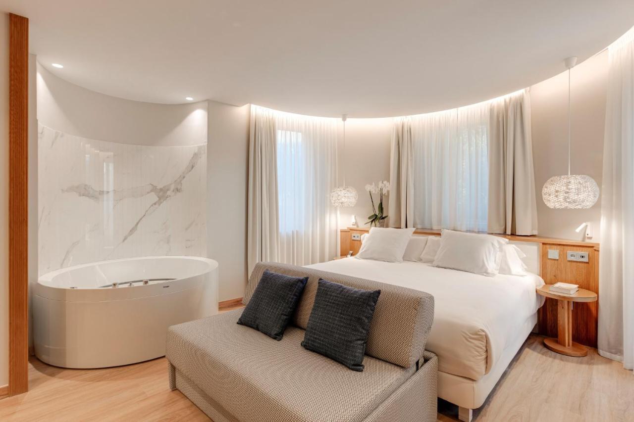 Hotel Boutique Mirlo バルセロナ エクステリア 写真 A room at the hotel