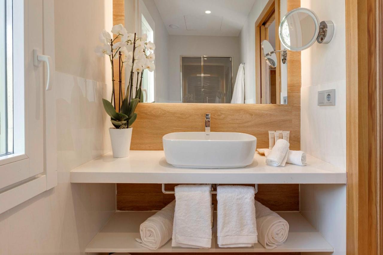 Hotel Boutique Mirlo バルセロナ エクステリア 写真 Bathroom