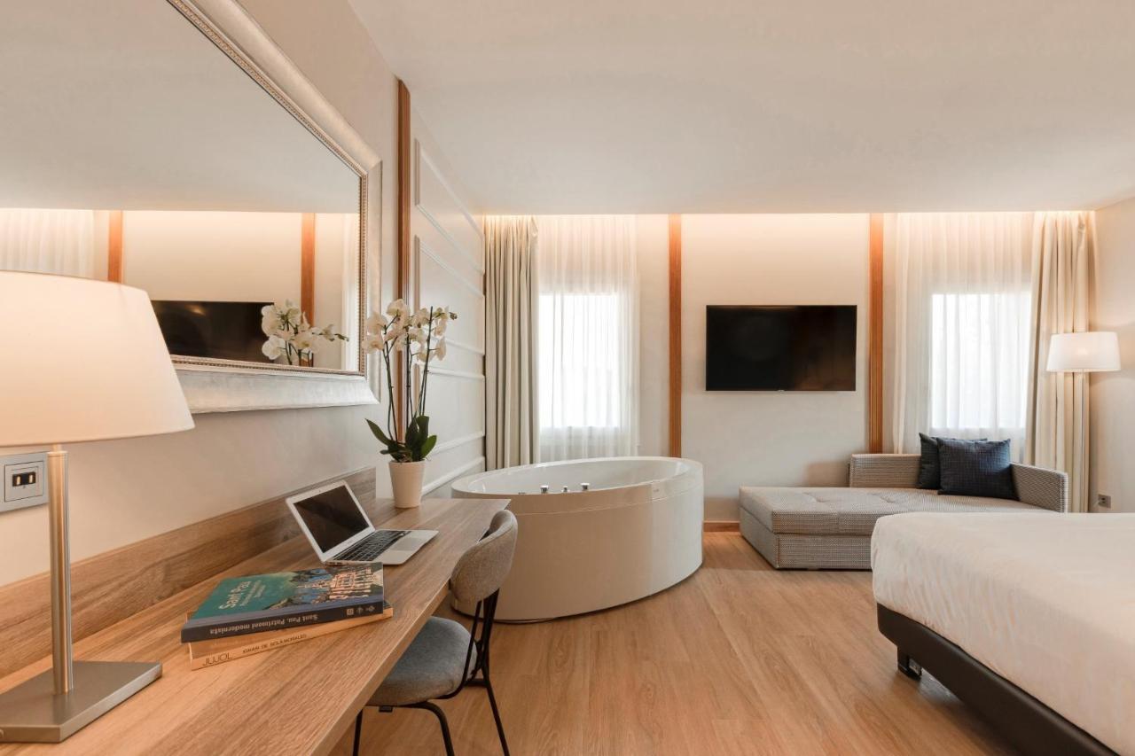 Hotel Boutique Mirlo バルセロナ エクステリア 写真 Deluxe room